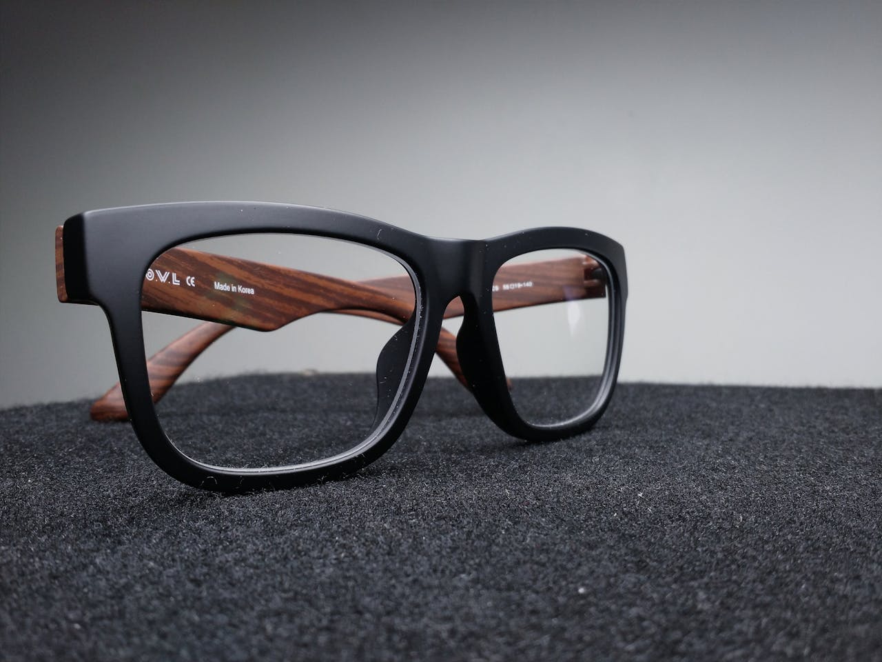 eleganckie czarne okulary